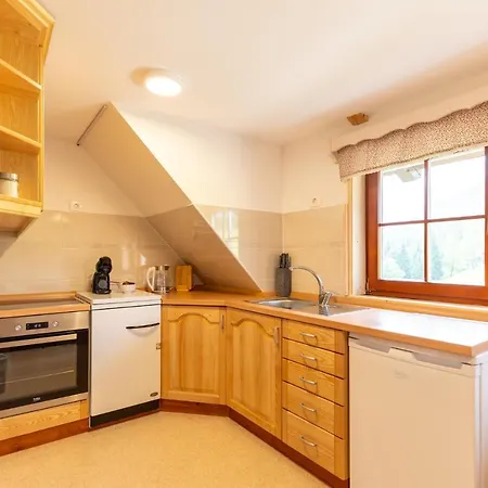 Pocitniska Hisa Uskovnica Chalet