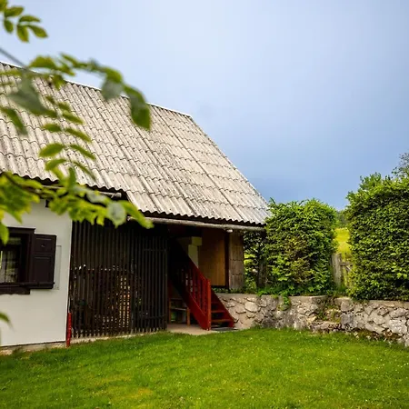 Pocitniska Hisa Uskovnica